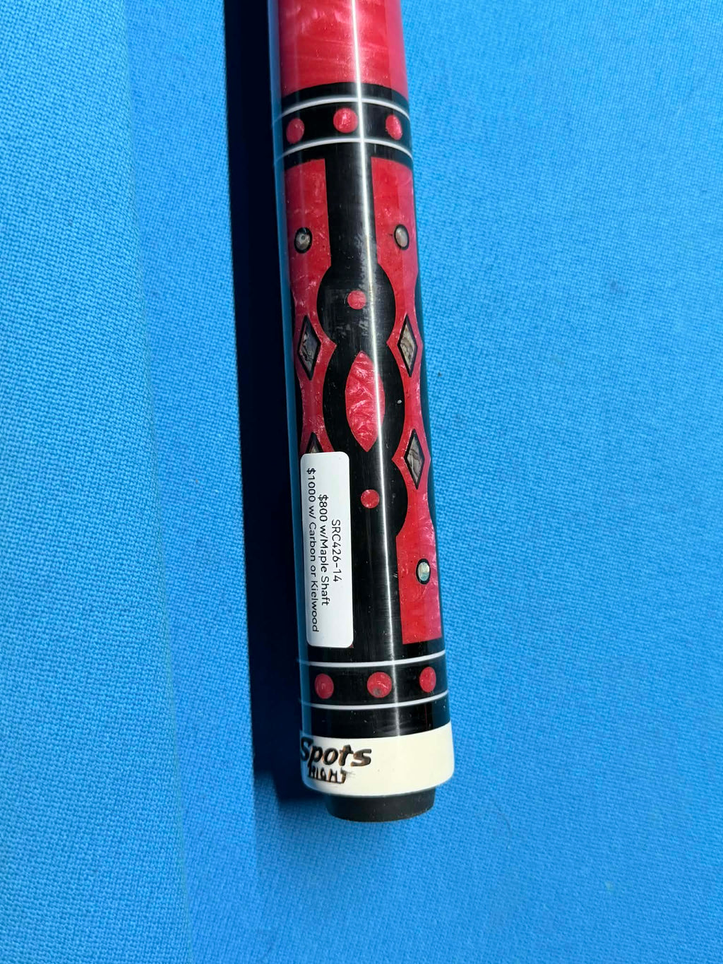 Spots Right Custom Cue SRC-426-14