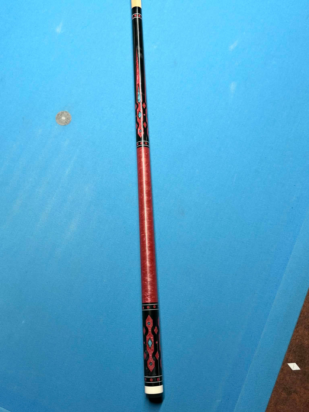 Spots Right Custom Cue SRC-426-2