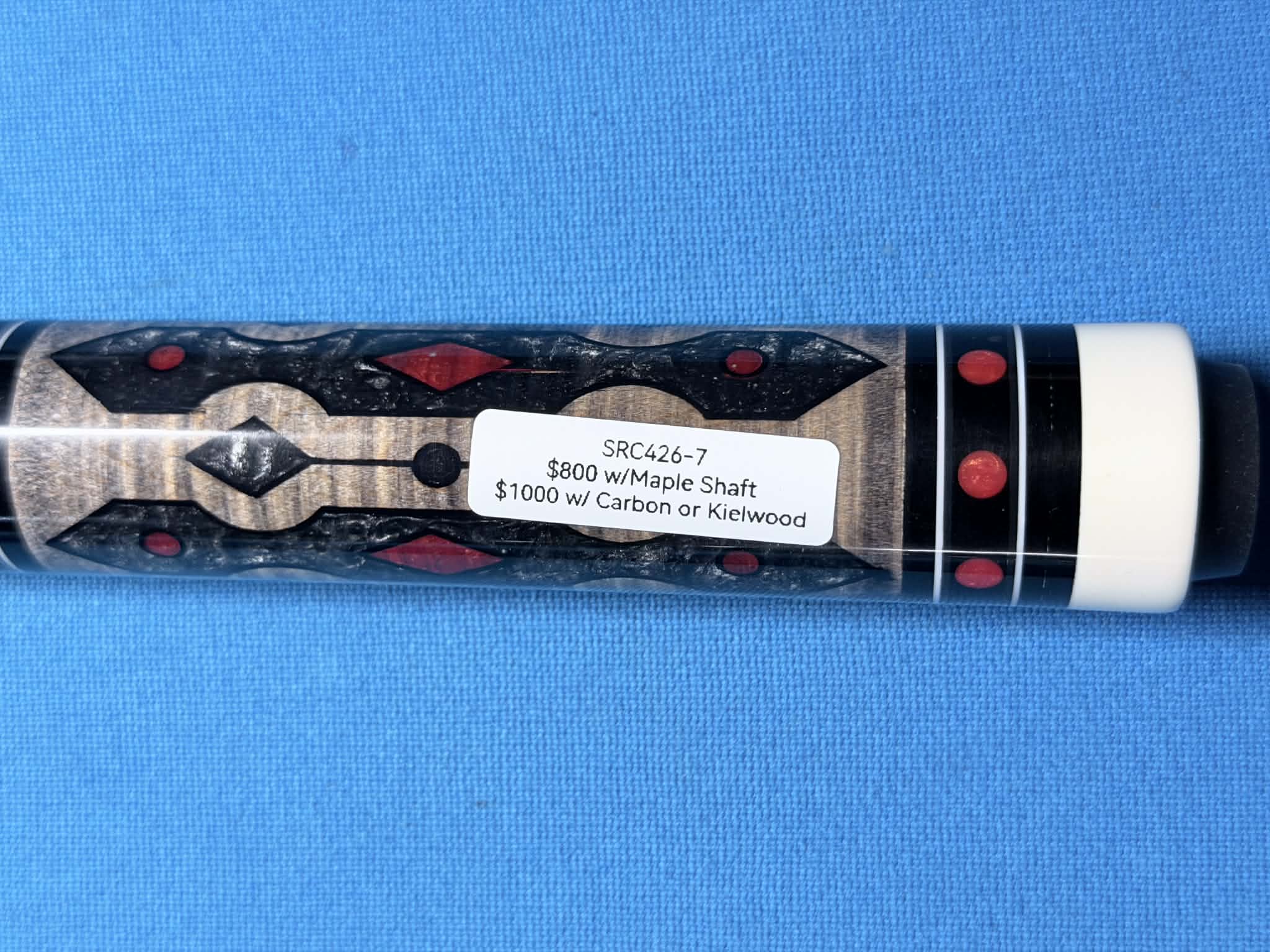 Spots Right Custom Cue SRC-426-7
